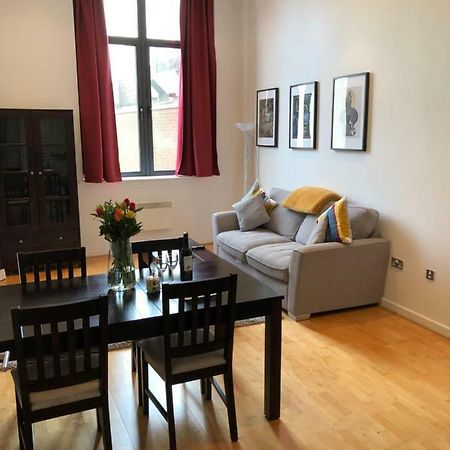 Stylish City Centre Apartment Кардиф Екстериор снимка