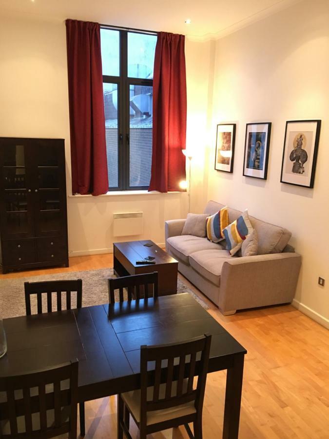 Stylish City Centre Apartment Кардиф Екстериор снимка