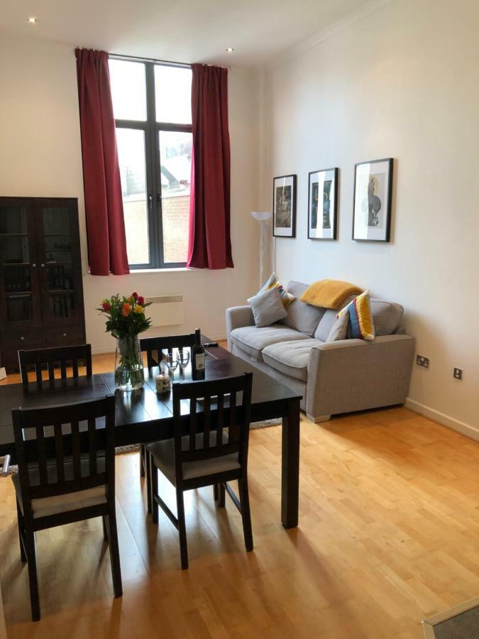 Stylish City Centre Apartment Кардиф Екстериор снимка