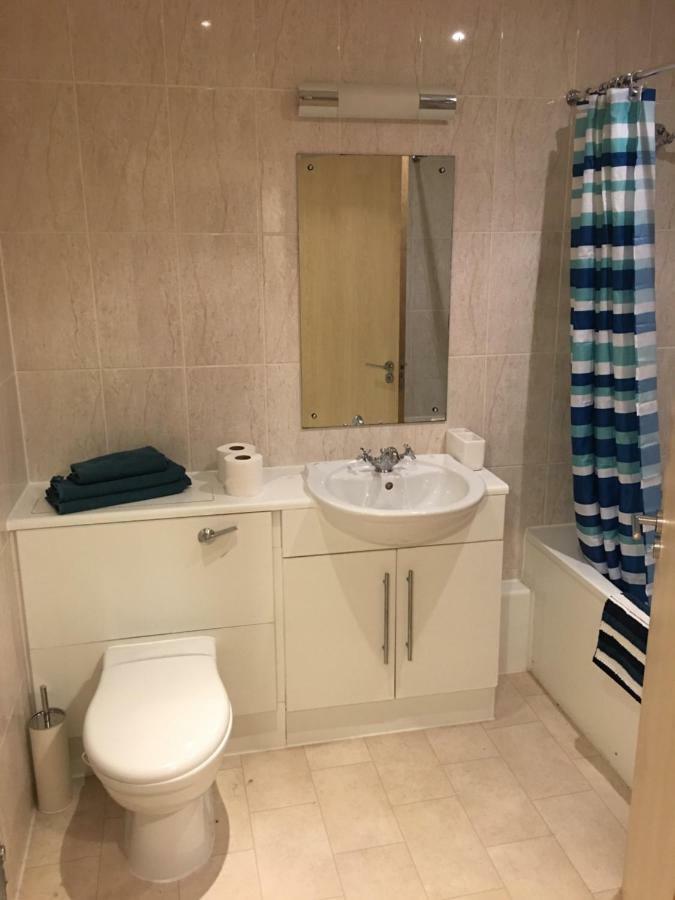 Stylish City Centre Apartment Кардиф Екстериор снимка