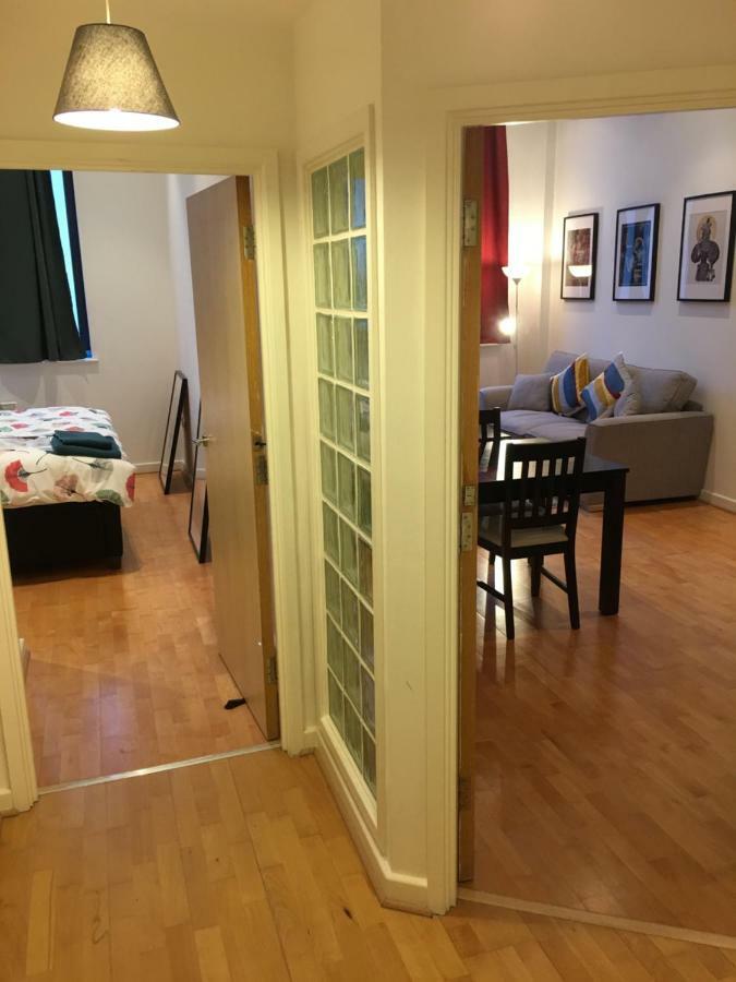 Stylish City Centre Apartment Кардиф Екстериор снимка